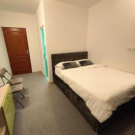 Chic Boutique Dumbrava Apartment Сибиу Екстериор снимка