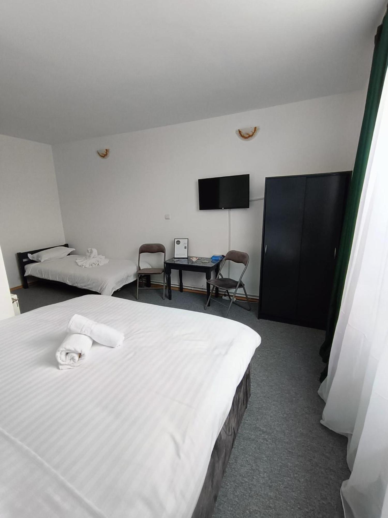 Chic Boutique Dumbrava Apartment Сибиу Екстериор снимка